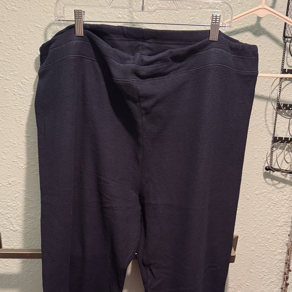 Cuddl Duds Women's Navy Leggings